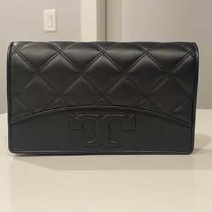 TORY BIRCH  purse  (brand new, never used)